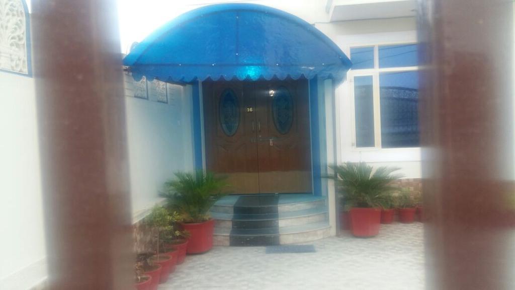 Sixteen Beas Guest house *