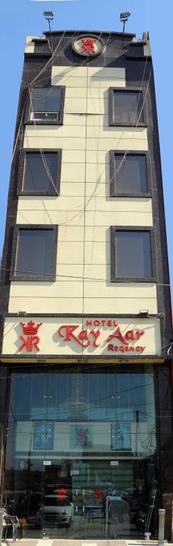 Oyo 14555 Kay Aar Regency Hotel 3*