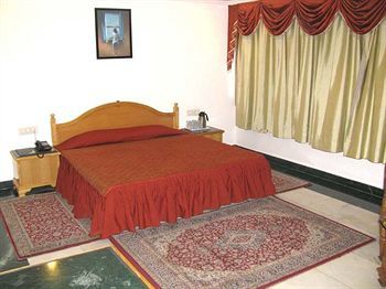Hotel Lawrence