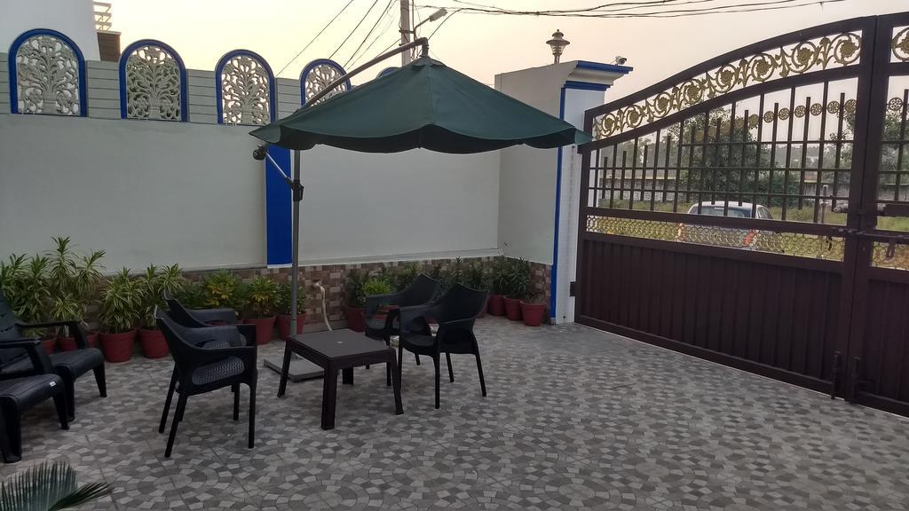 Sixteen Beas Guest house