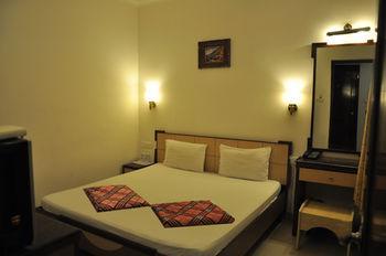 Hotel Sapphire Opposite Golden Temple Amritsar