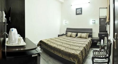 Capital O 4087 Akaal Residency Hotel Amritsar