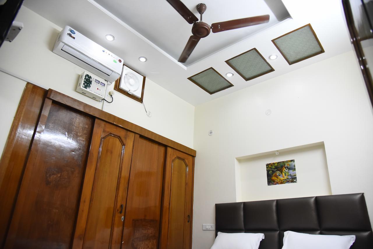 Onkar Residency Hotel 2*