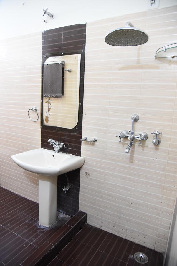 Hotel Onkar Residency 2*