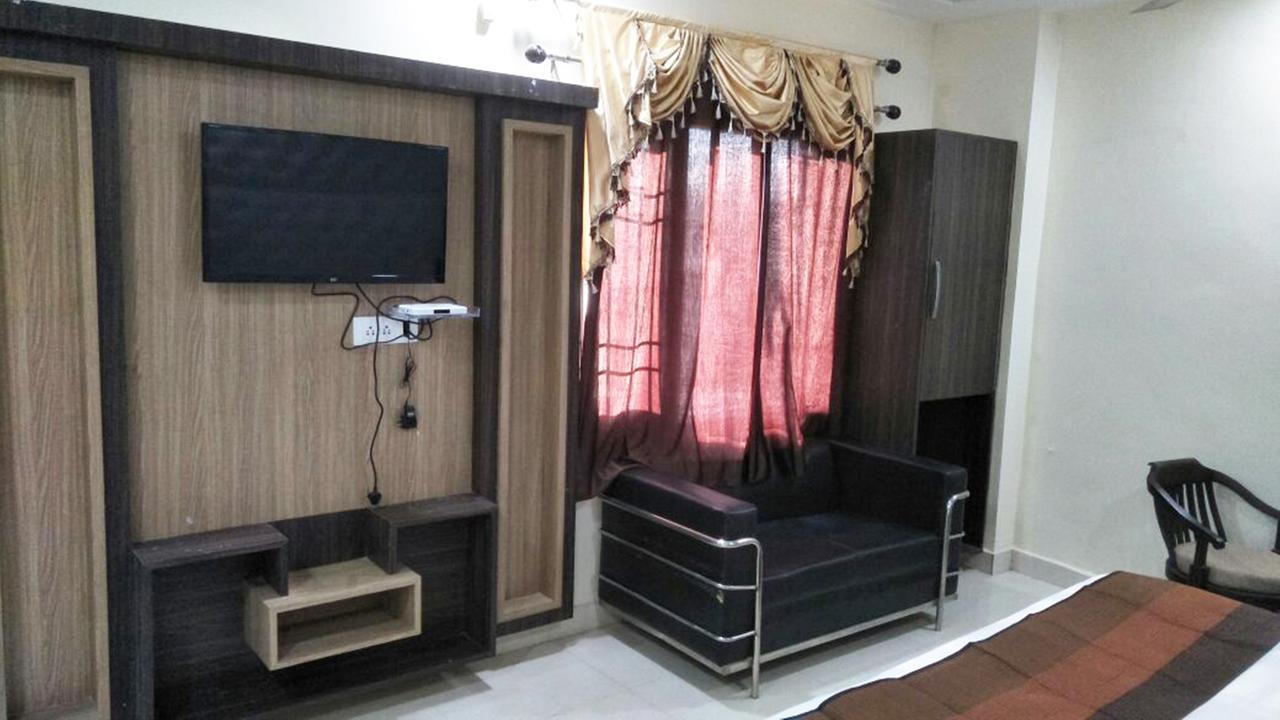 R.s & Restaurant Hotel Amritsar