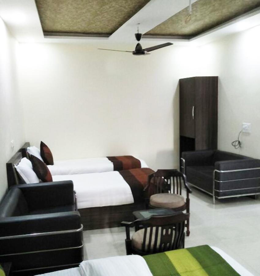 R.s & Restaurant Hotel 3*