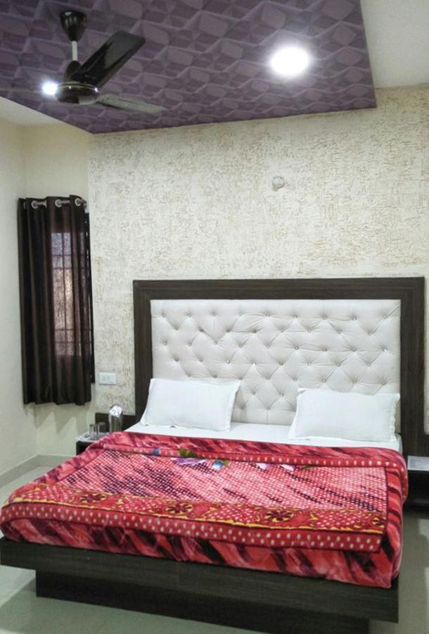 R.s & Restaurant Hotel