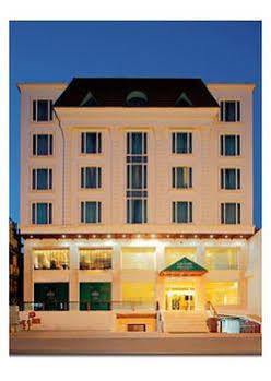 Country 3* Amritsar