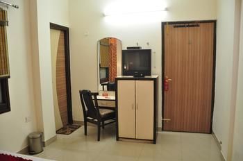 Oyo Rooms Regent Cinema Chowk Hotel