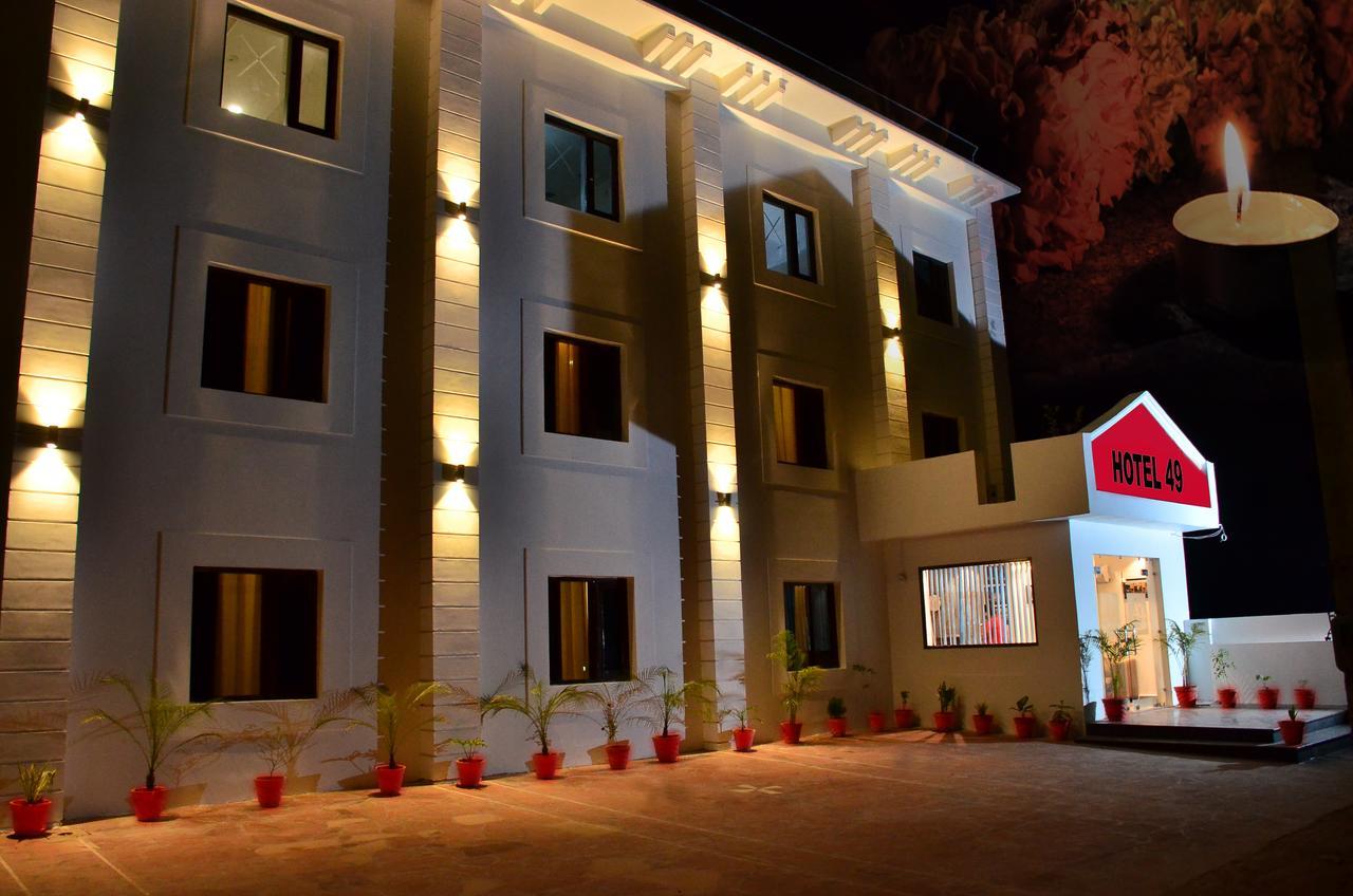 49 Hotel