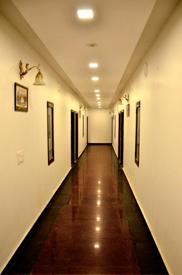 Hotel 49 3*