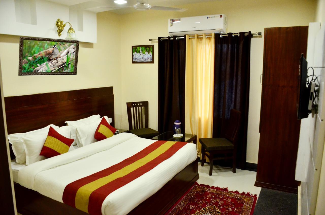 Hotel 49 3*