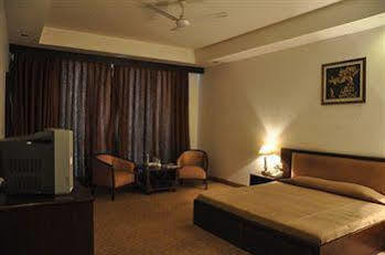 La Cascade Hotel