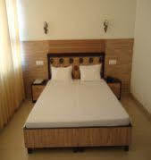 Hotel Oyo 15565 Midtown 3*