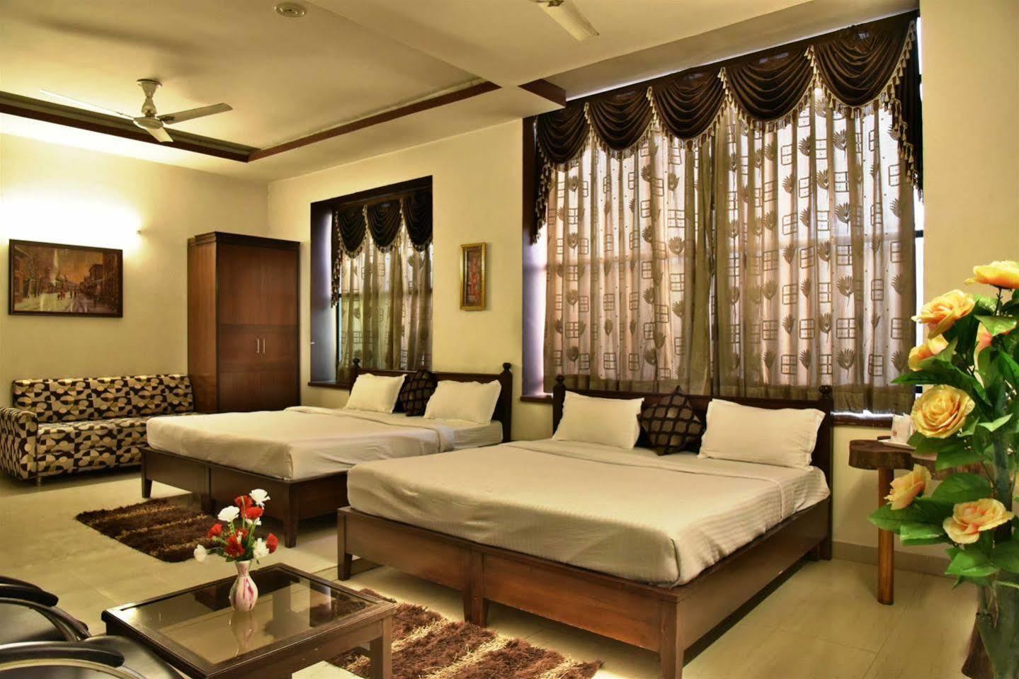 Hotel Hk Continental 3*