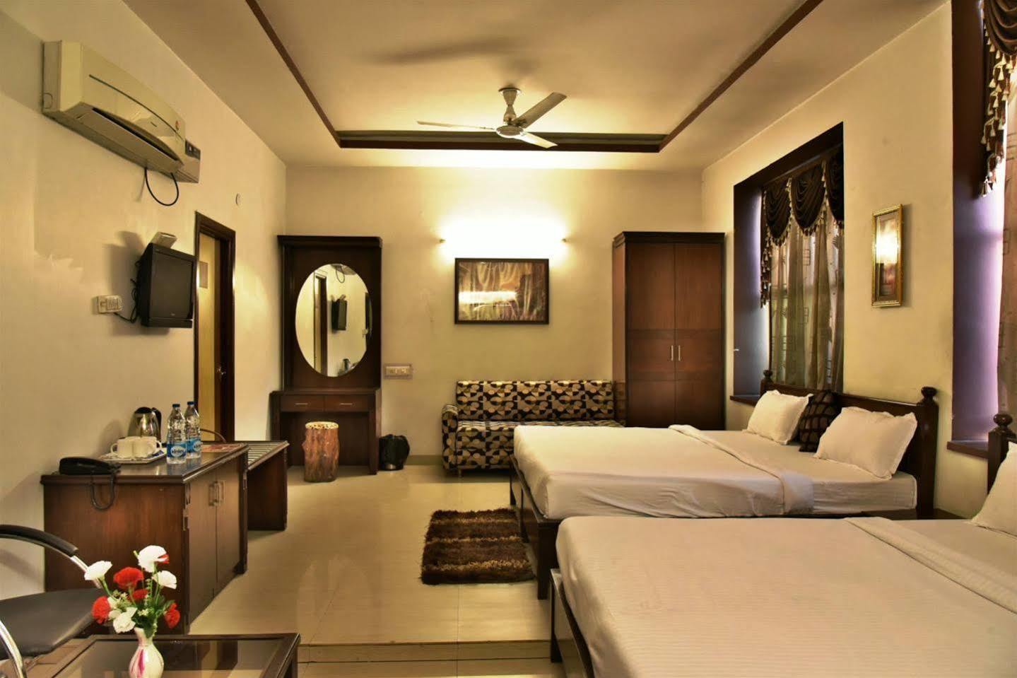 Hk Continental Hotel Amritsar