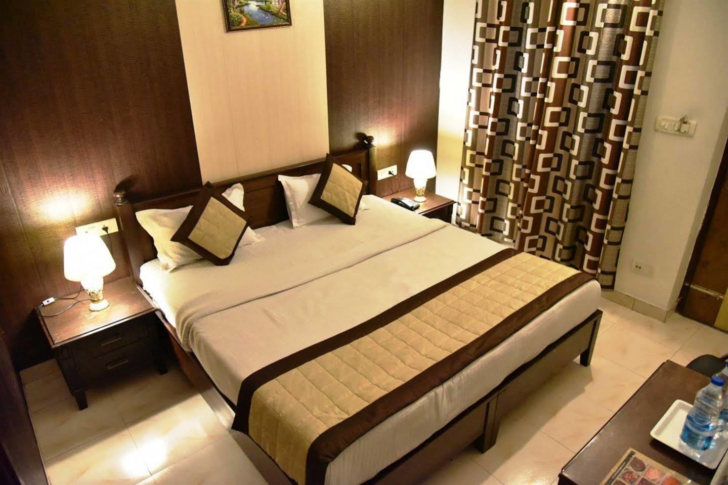 Hk Continental Amritsar