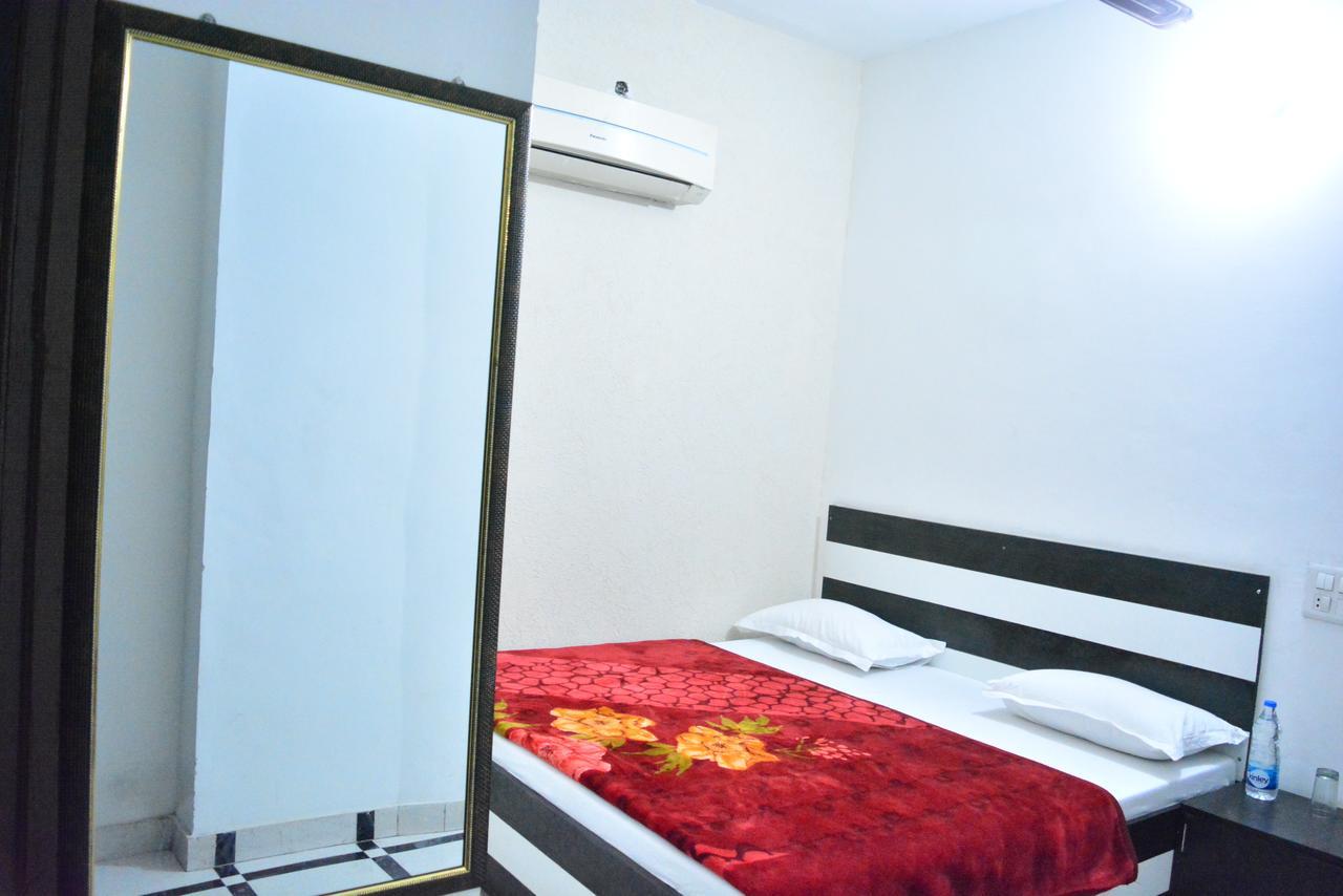 Inn Sharma's 2*