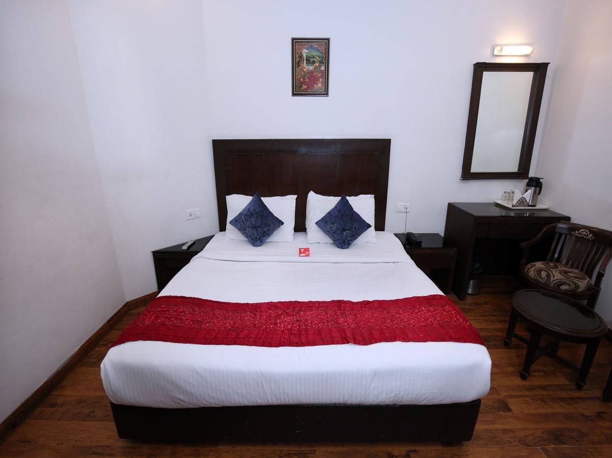Hotel Oyo Flagship 113 Golden Temple Road 3*
