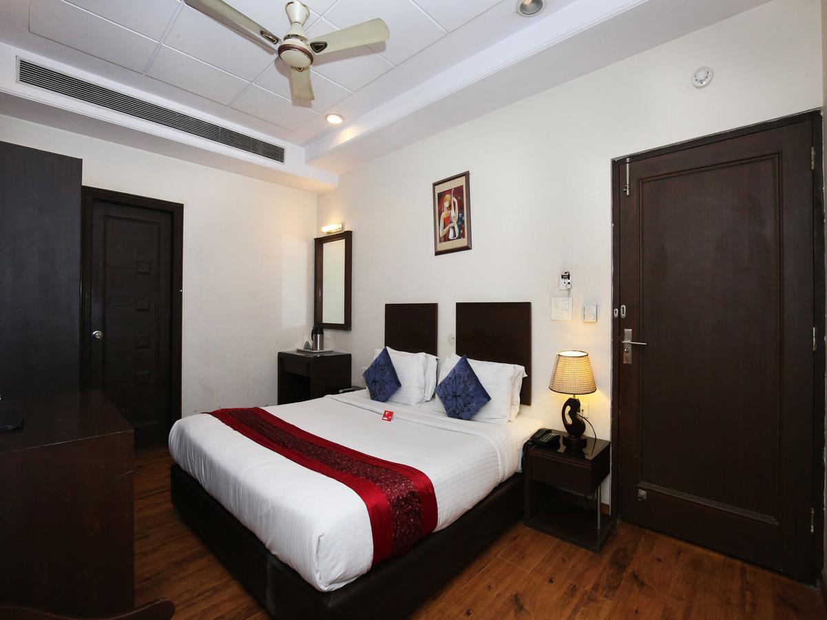 Hotel Oyo Flagship 113 Golden Temple Road 3*