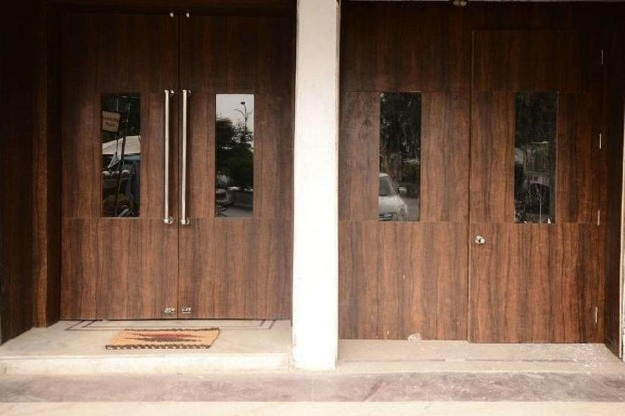 Hotel Mehra 3*