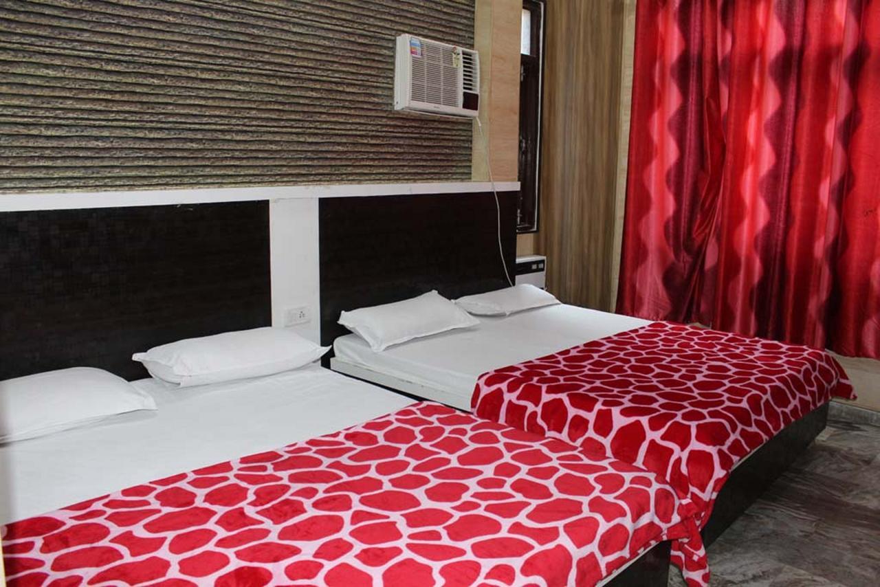Puri Grand Guest house Amritsar