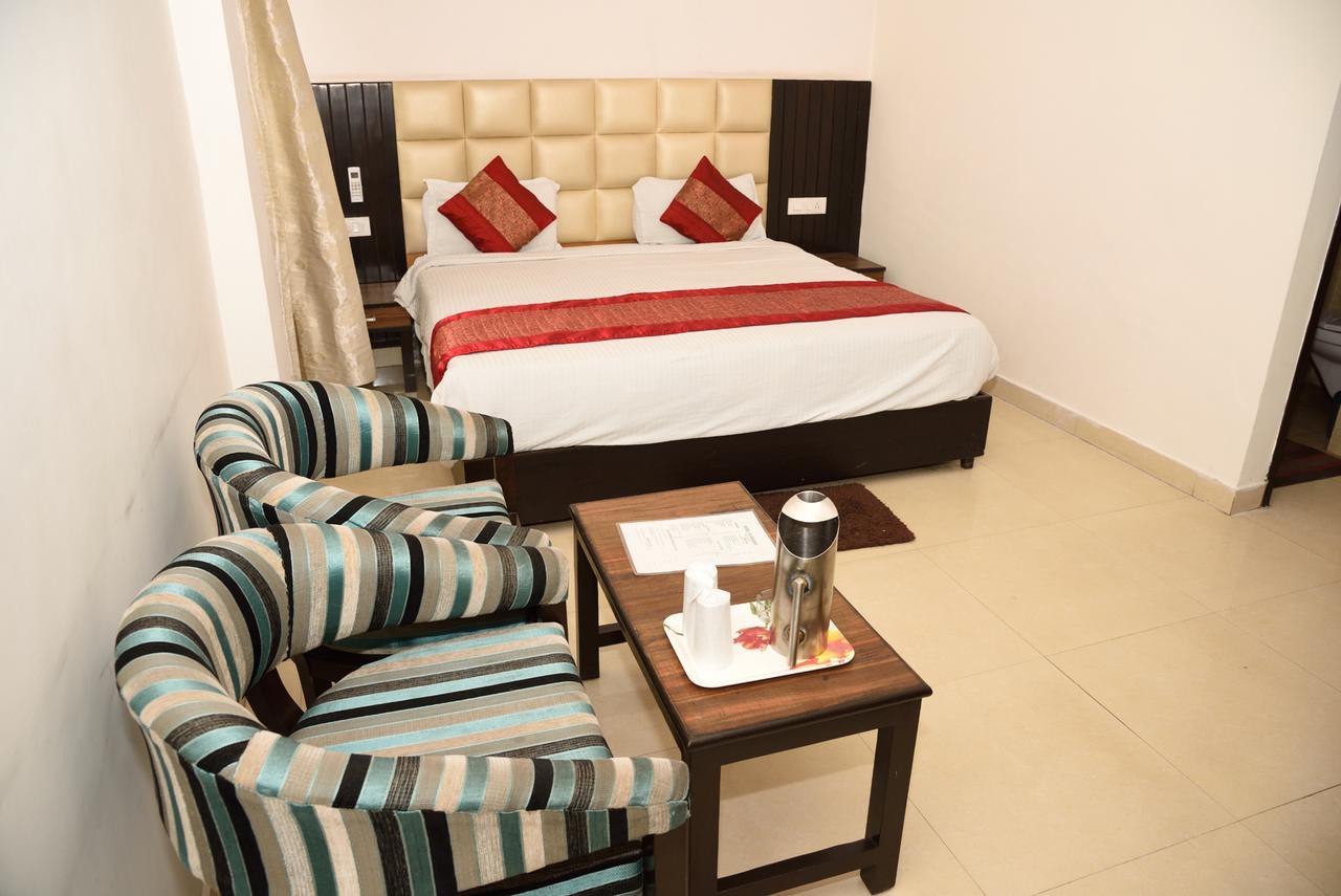Jk 129 Rc Regency -nr. Golden Temple. Hotel Amritsar