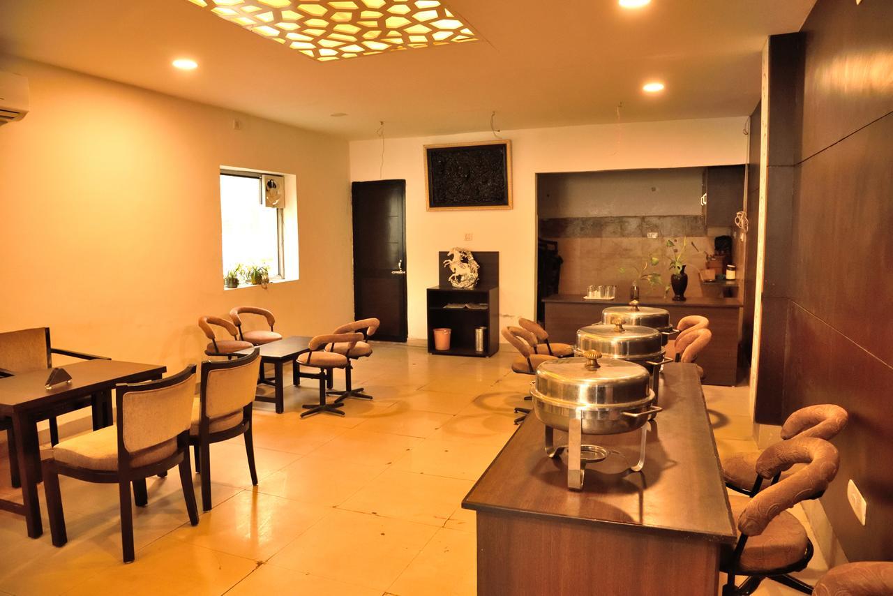 Jk 129 Rc Regency -nr. Golden Temple. Amritsar