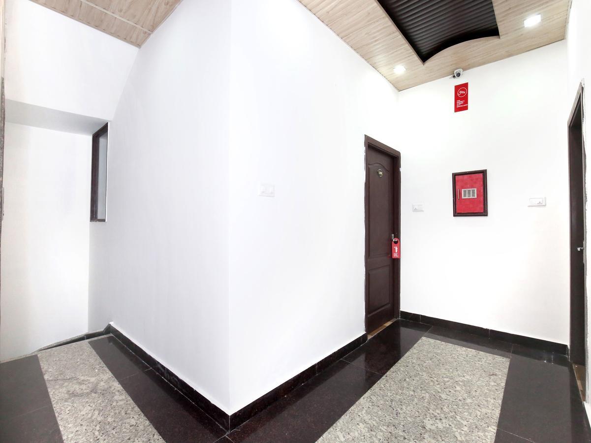 Oyo 9602 Bharat Hotel