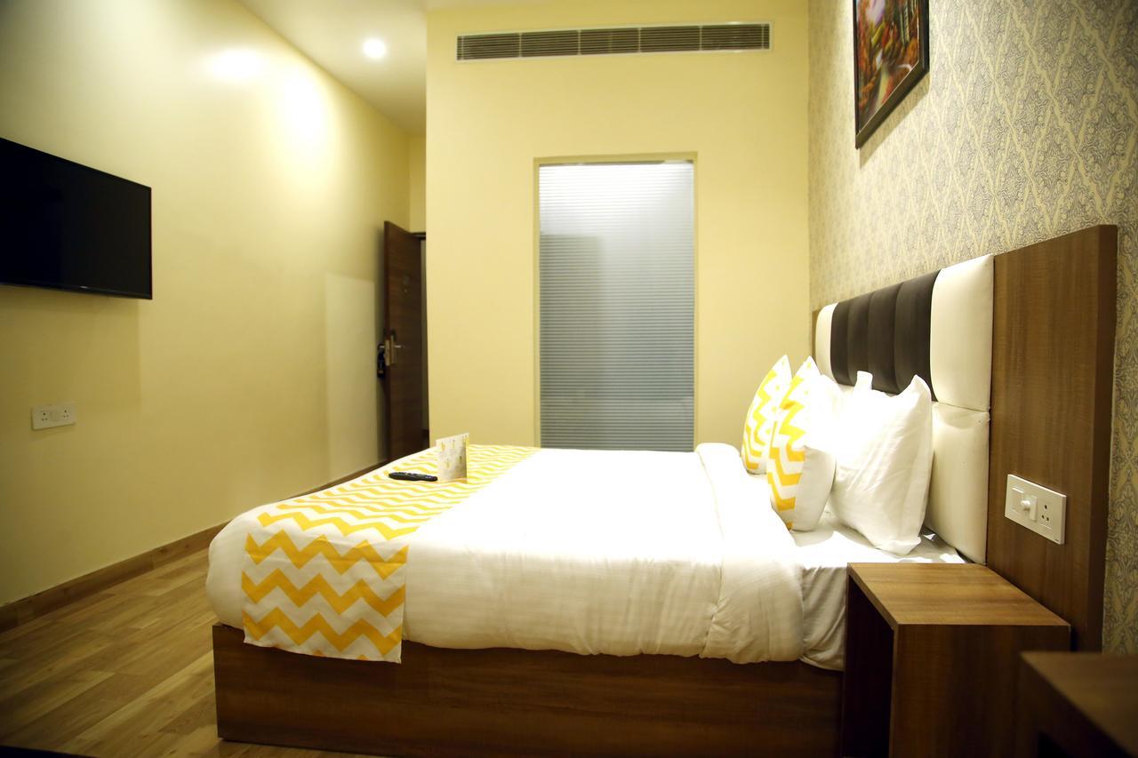 Sallow Royal Suites 3*
