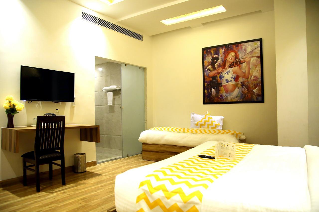 Hotel Sallow Royal Suites