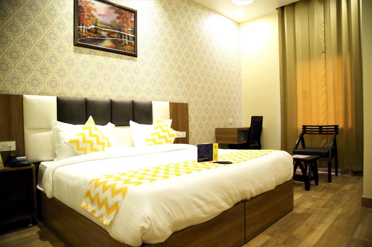Sallow Royal Suites Hotel 3*