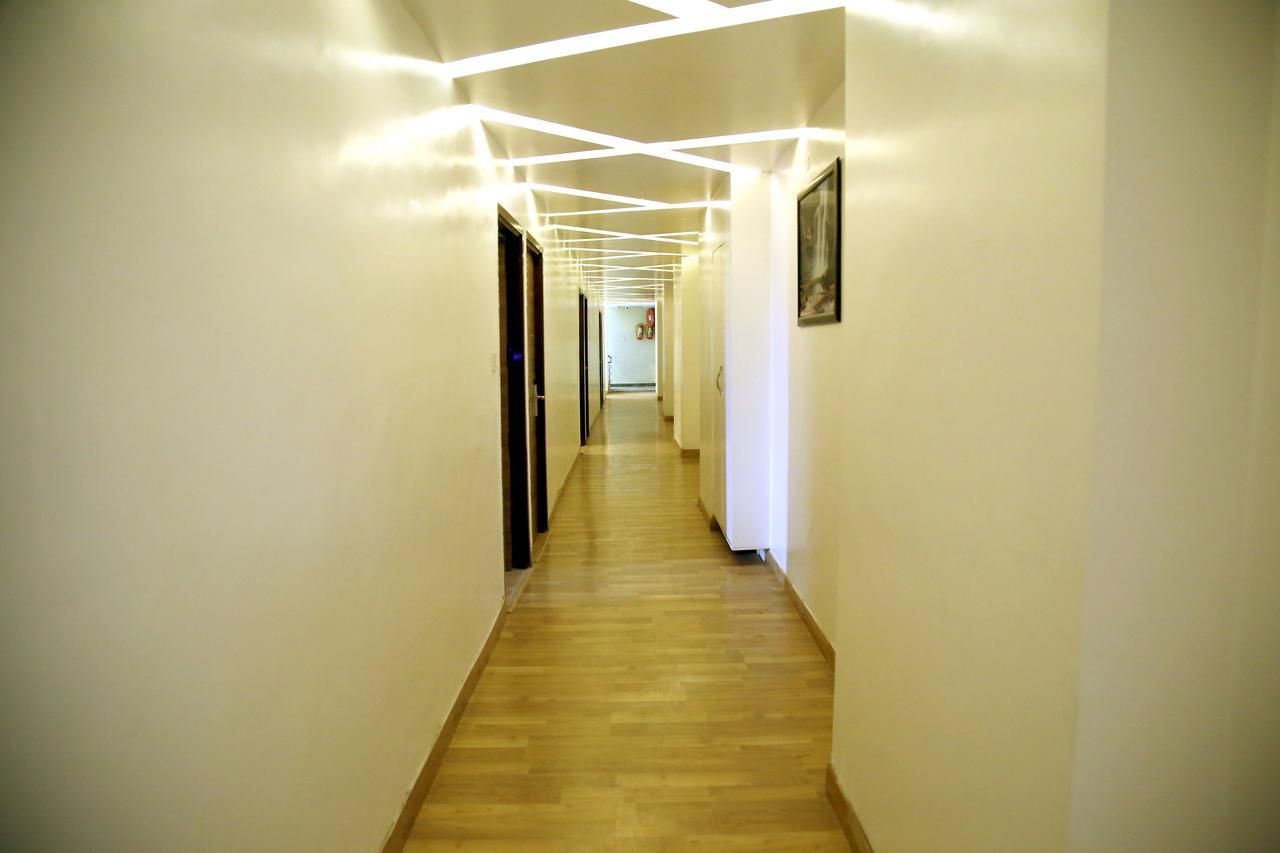 Hotel Sallow Royal Suites
