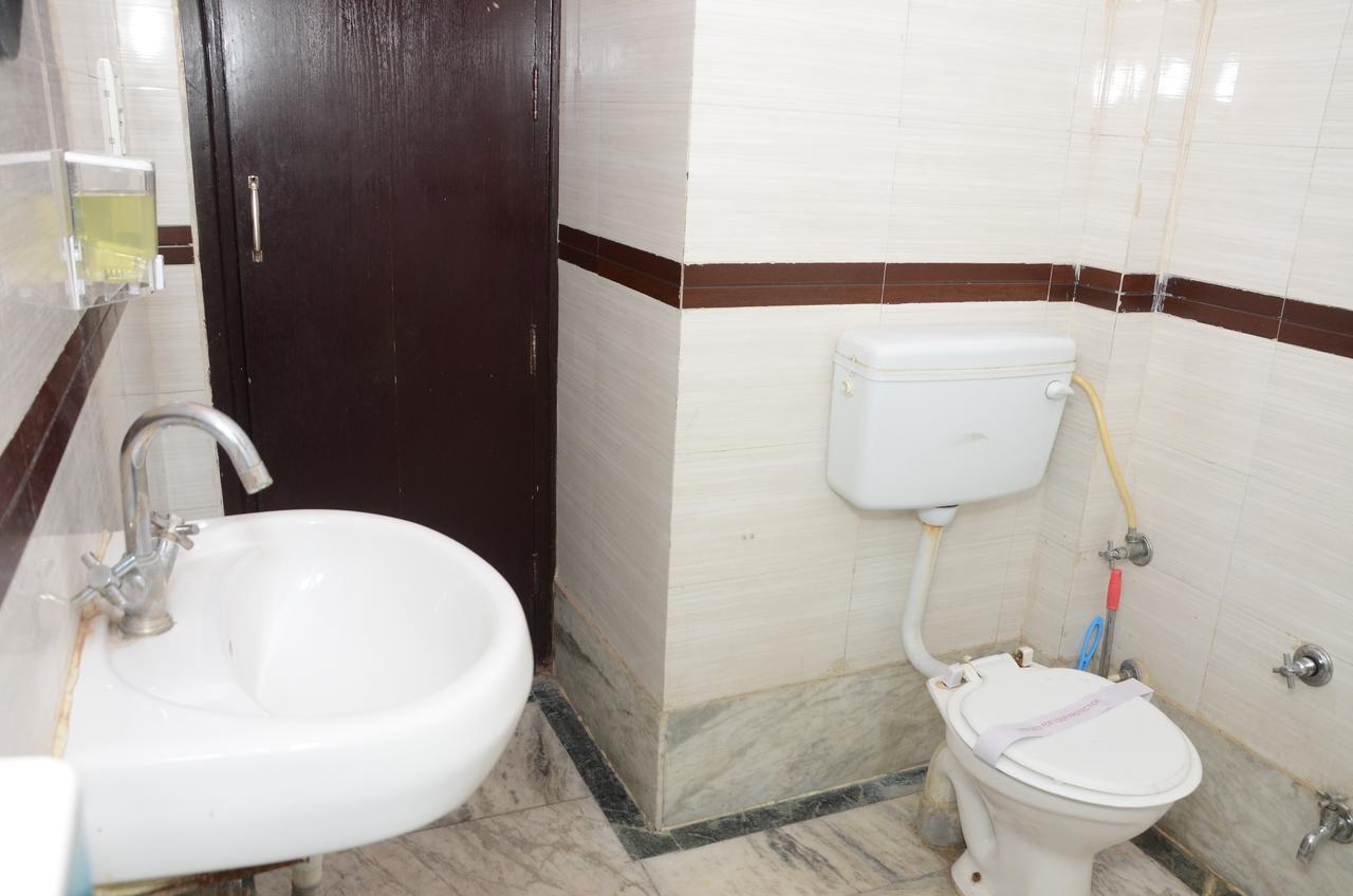 Guest house Gurjeet Guest House 50Mtr From Golden Temple 3*