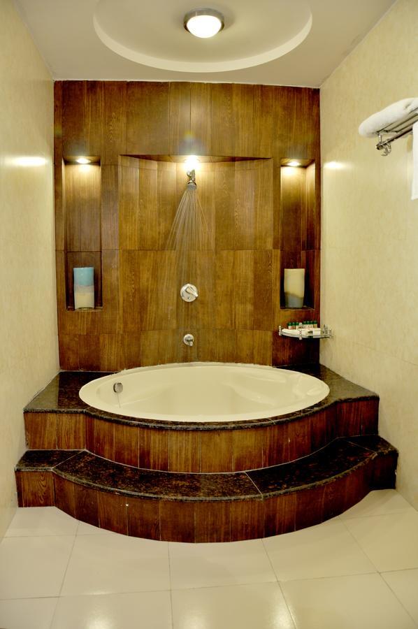Hotel Elm Tree 3*