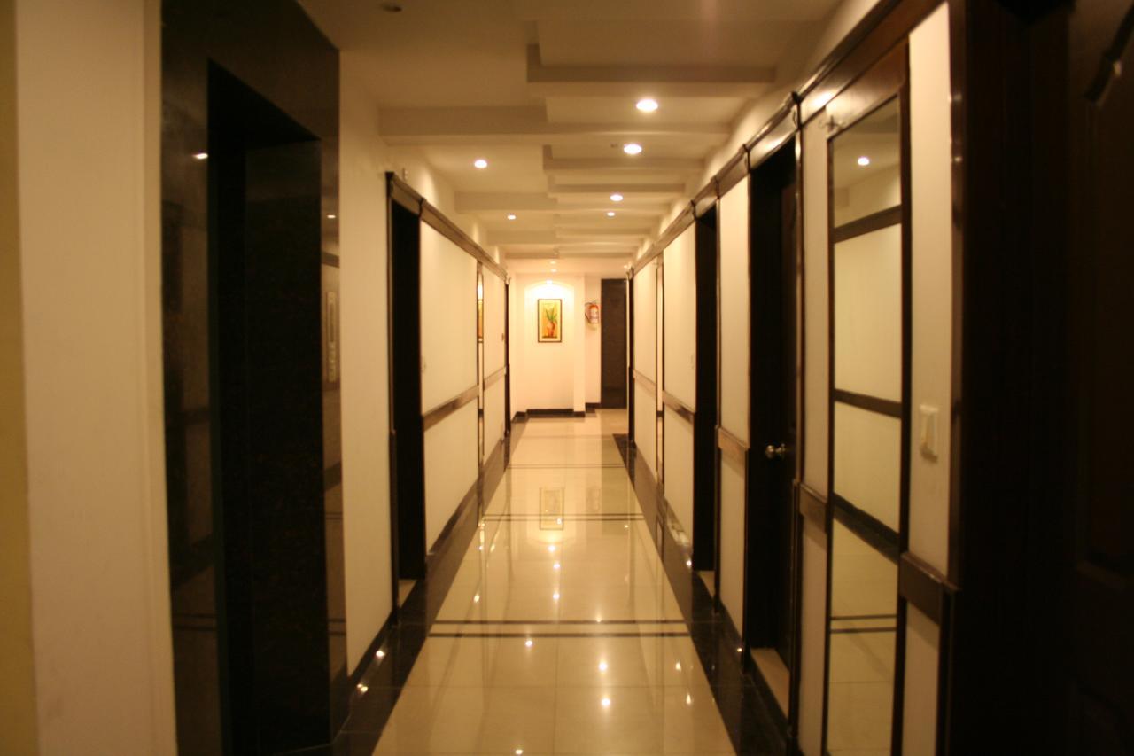 Elm Tree Hotel