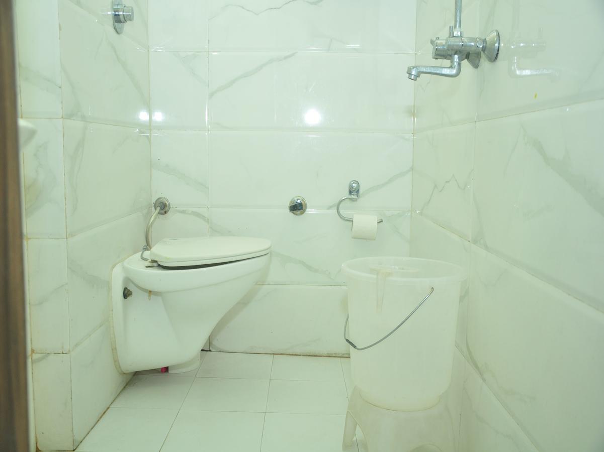 Hotel Oyo 2253 Ishita Residency