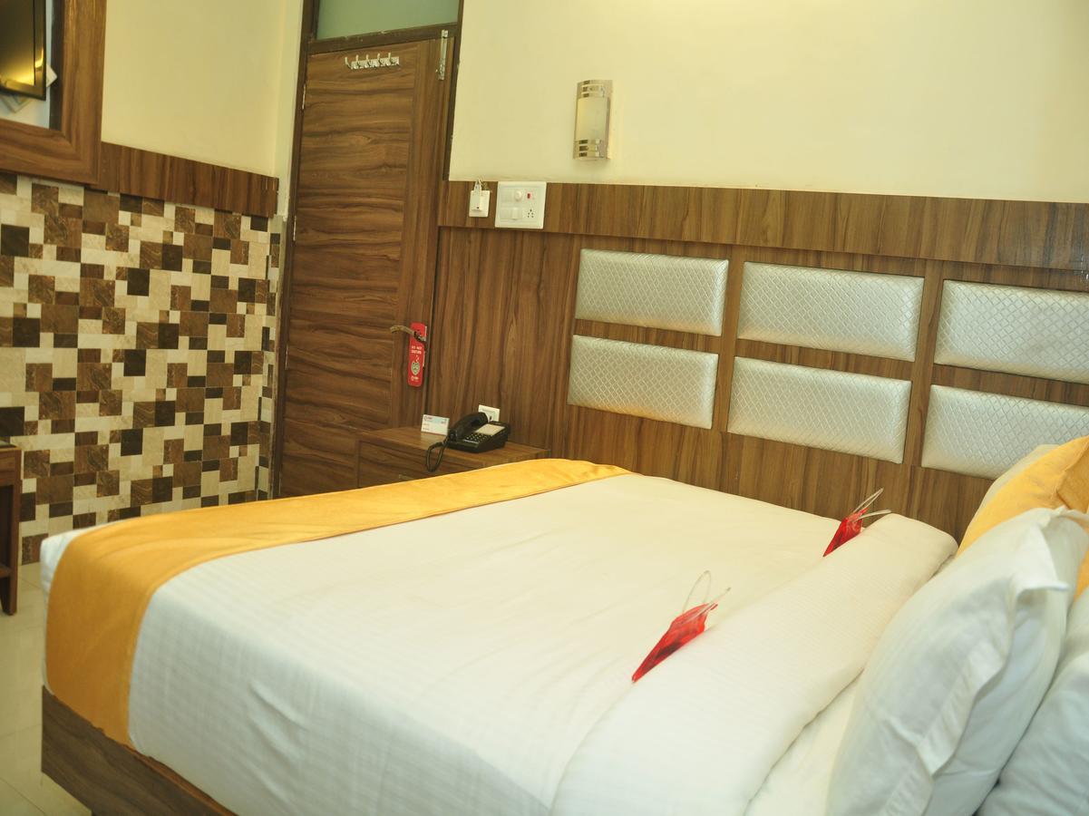 Oyo 2253 Ishita Residency Hotel