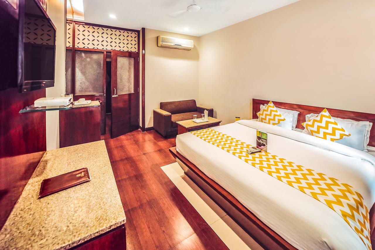 Hotel Fabhotel Basera