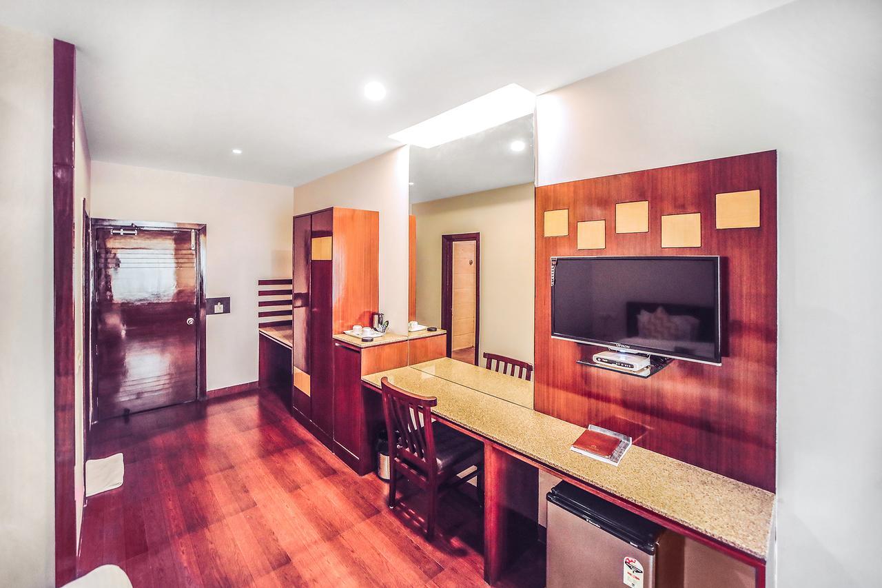 Fabhotel Basera
