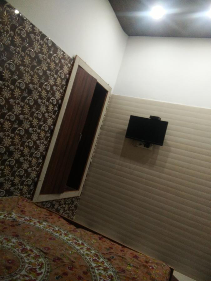 Sukhmani Bed & Breakfast *