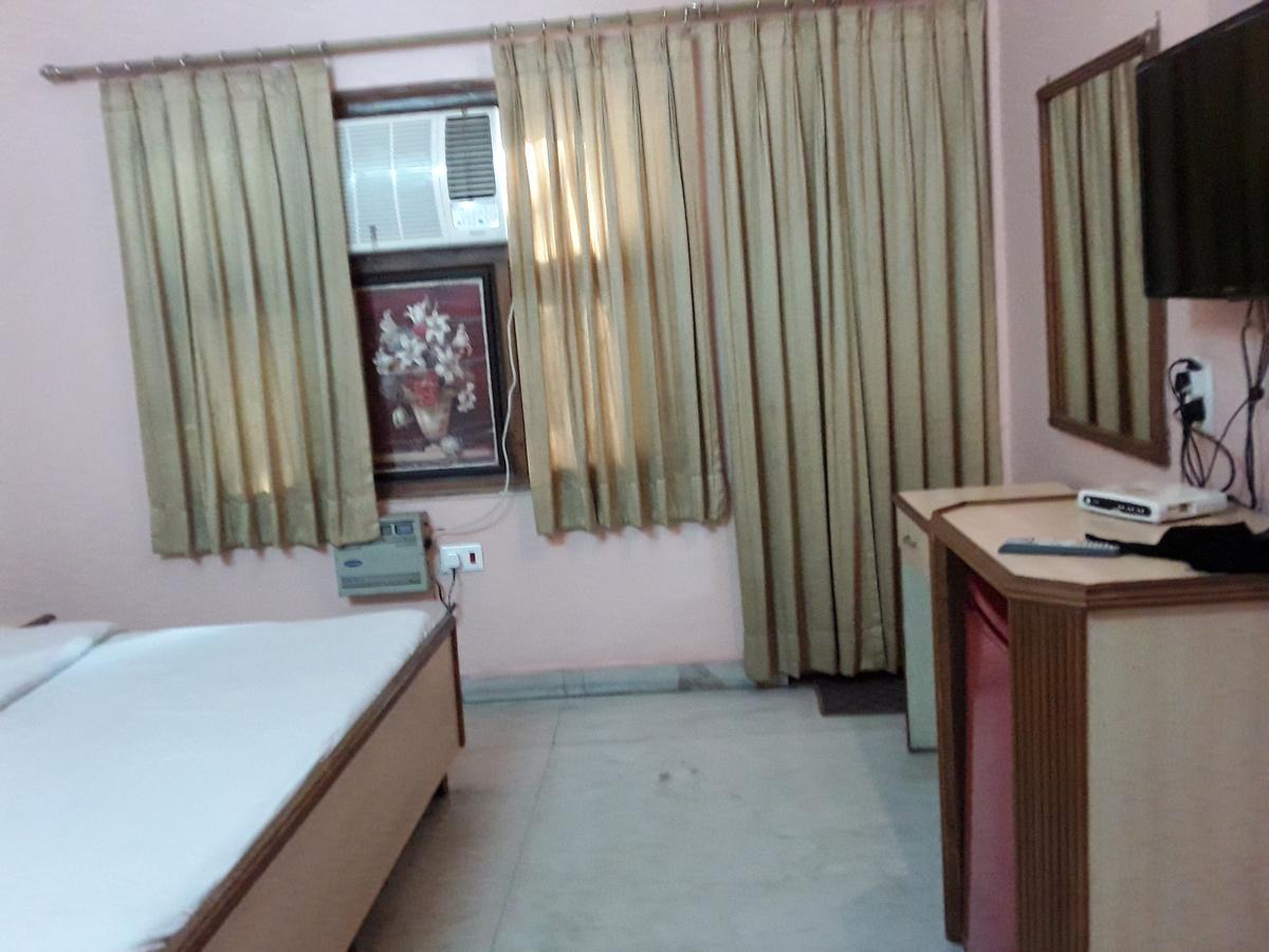 Sitara Niwas Inn