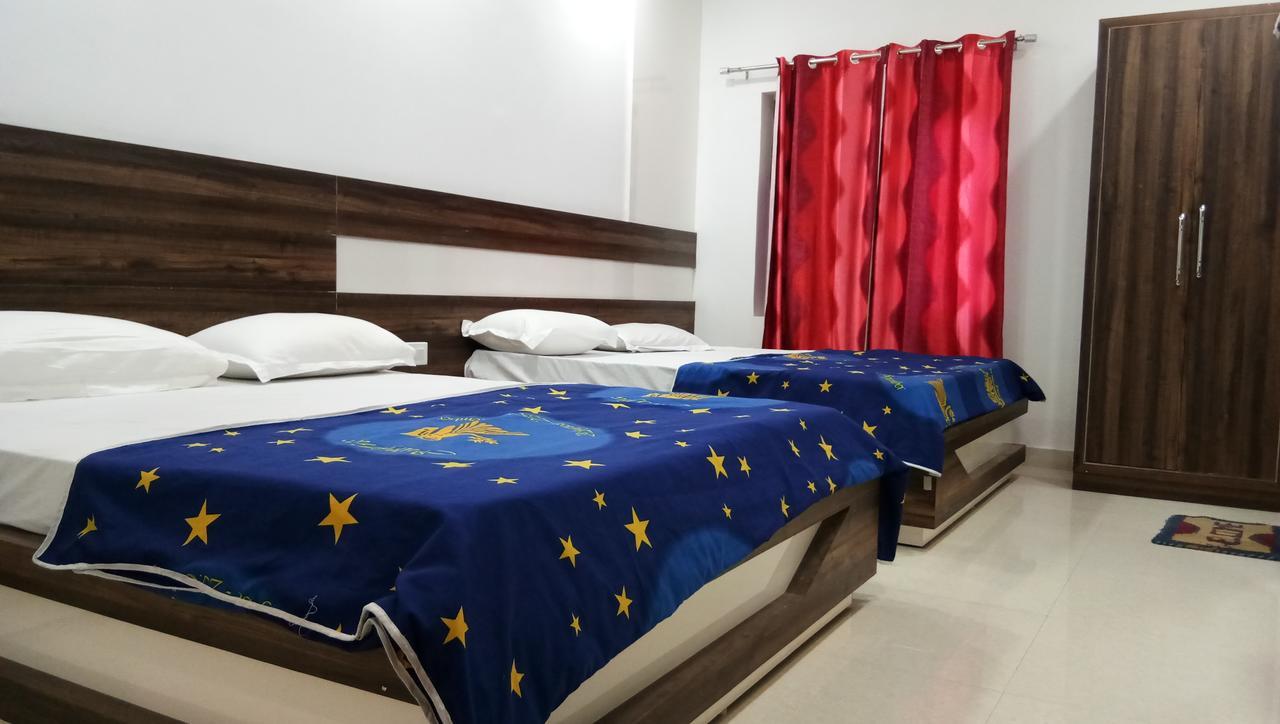 Puri Grand Guest house
