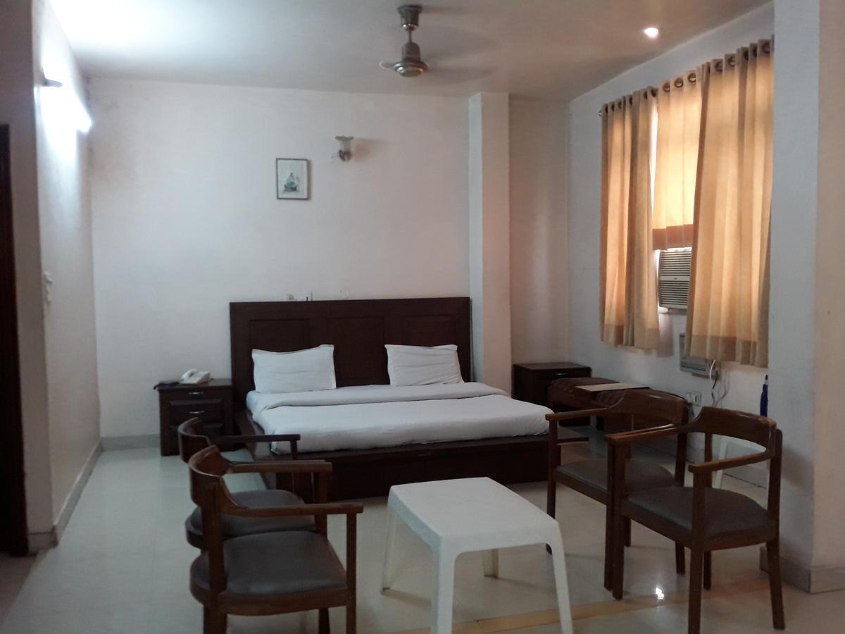 Sitara Niwas Inn