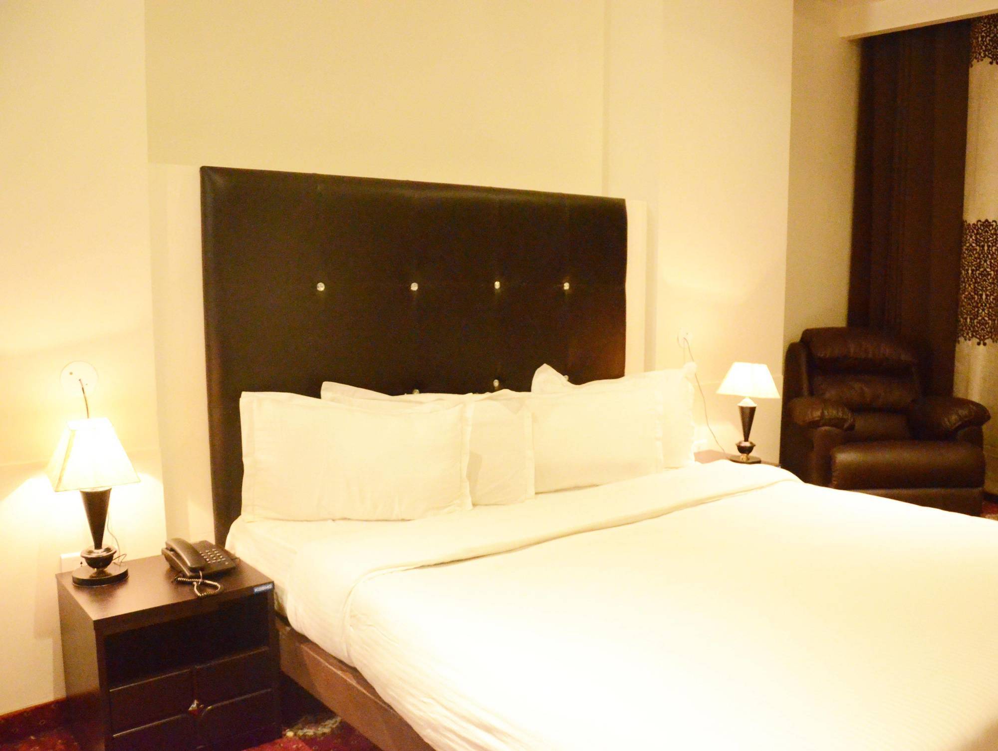 Hotel Fabhotel Prudent 3*