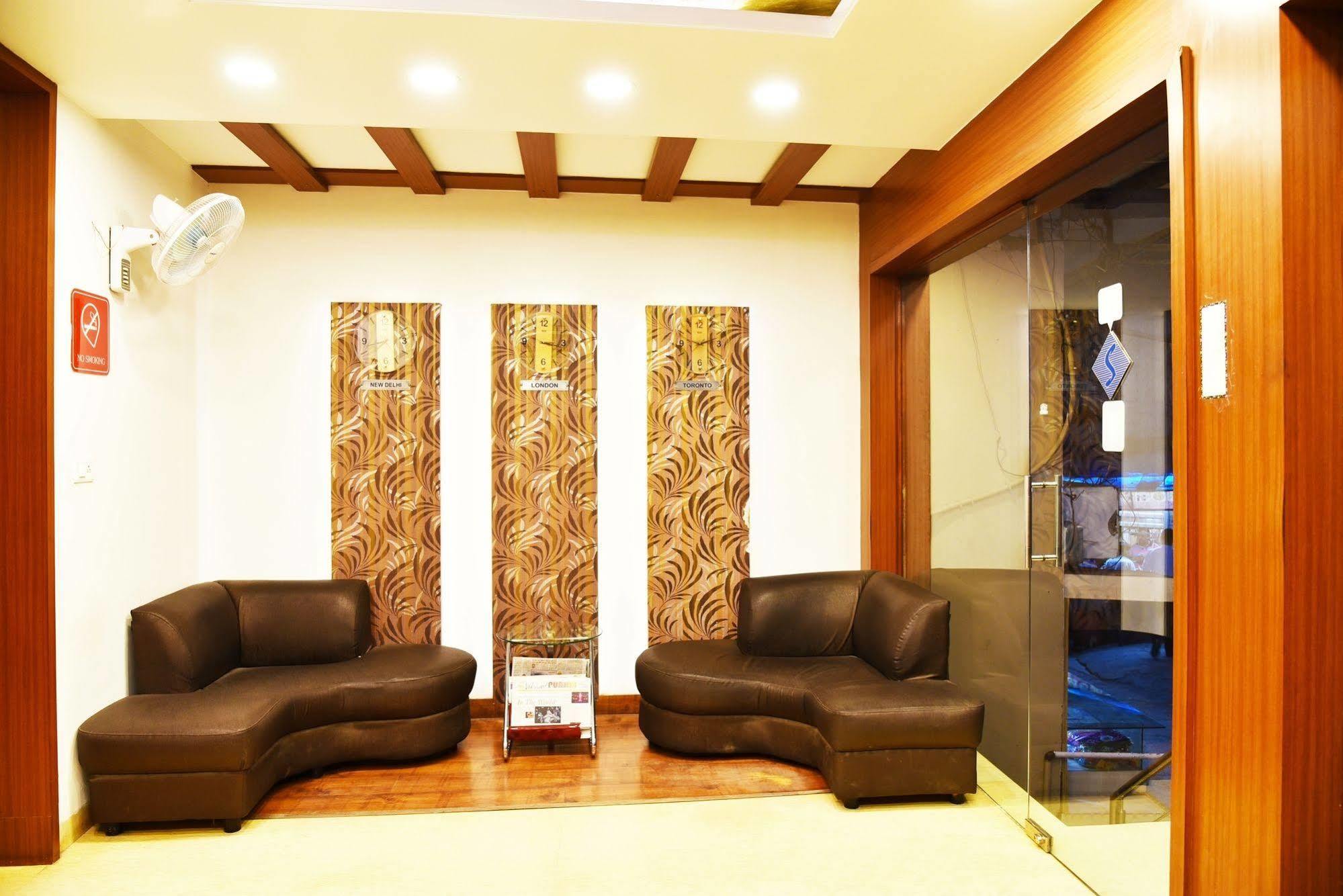 Hotel Sapphire Opposite Golden Temple Amritsar
