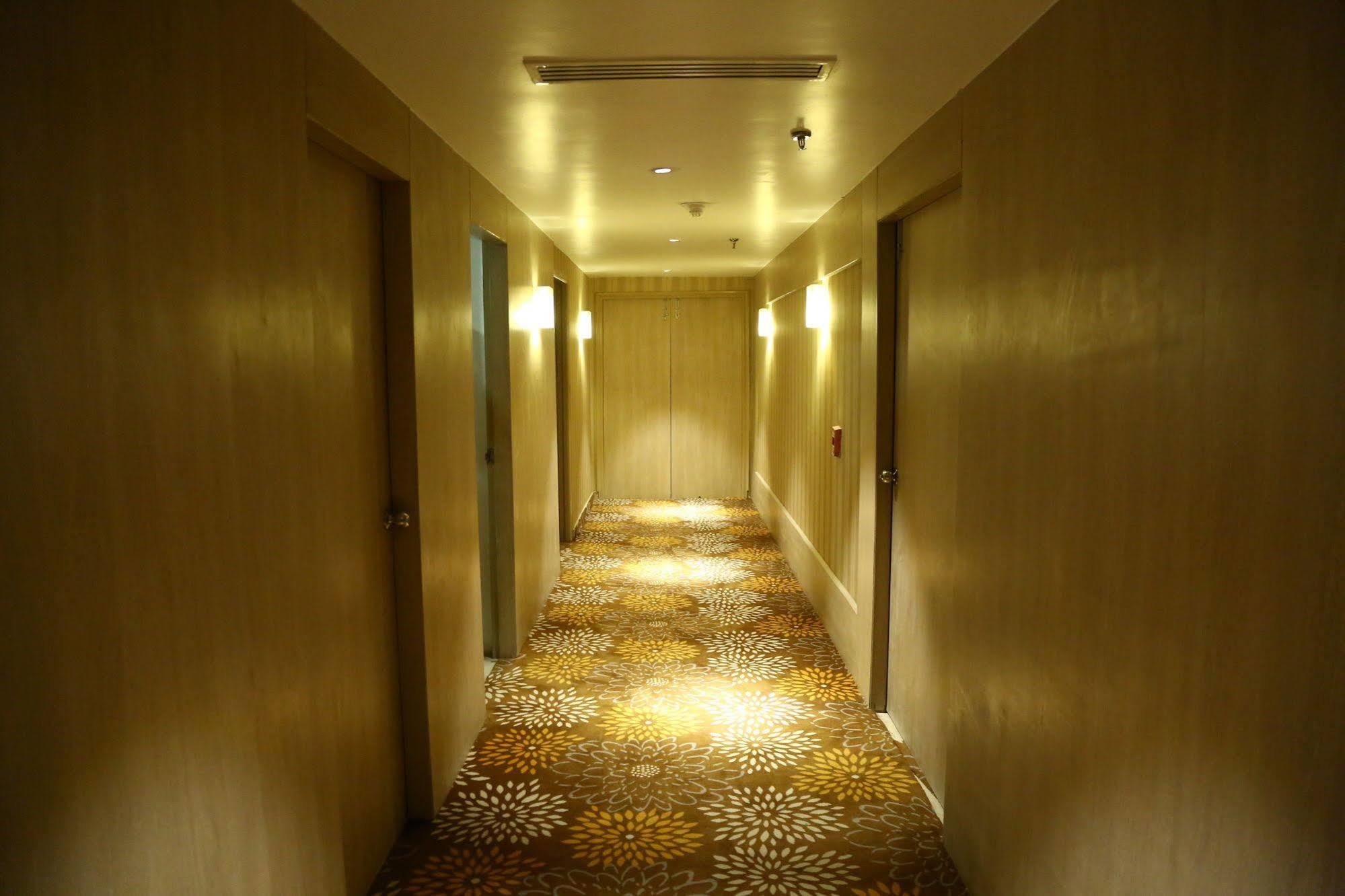 Hotel The Fern Residency 3*