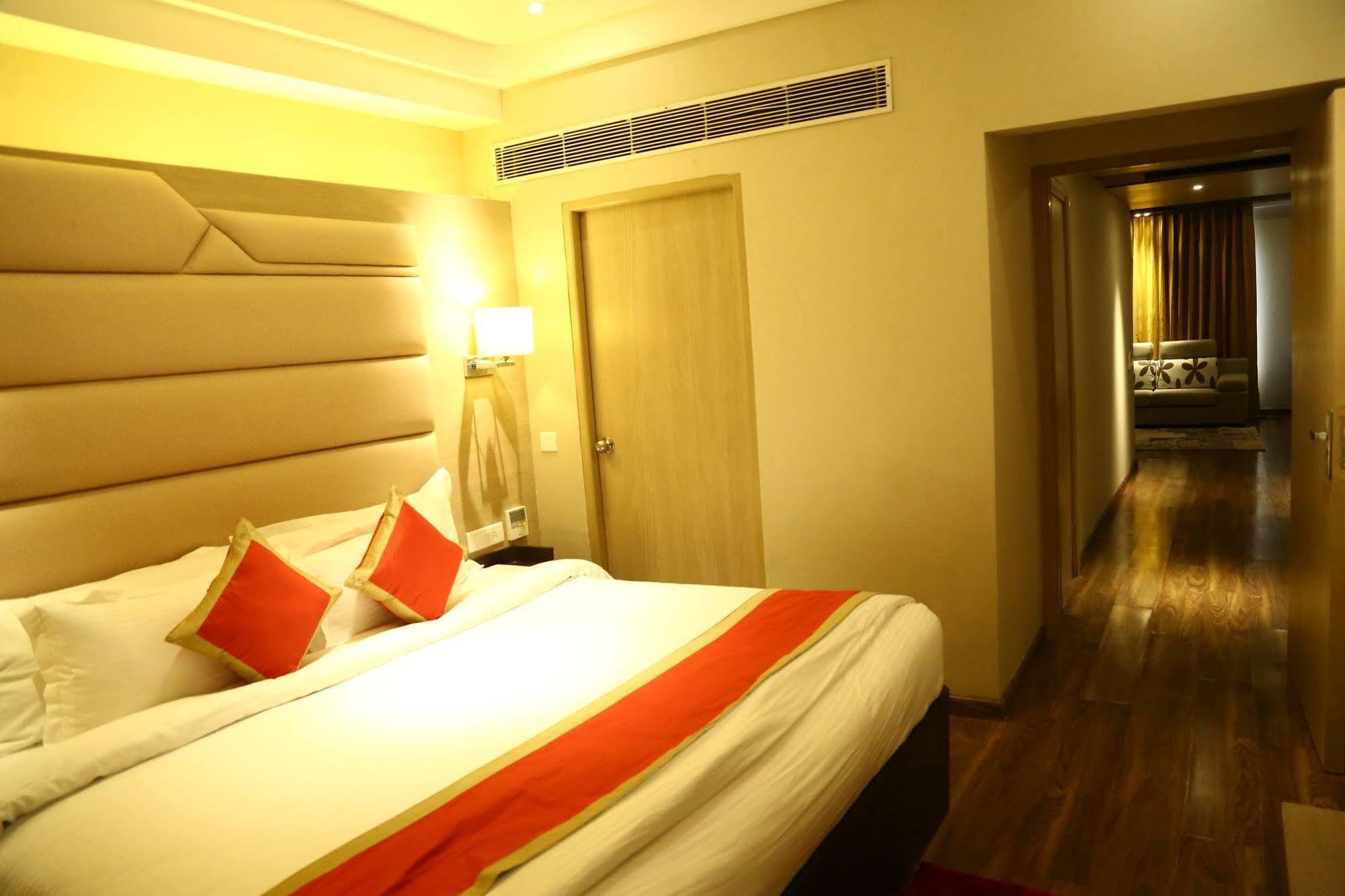 Hotel The Fern Residency 3*