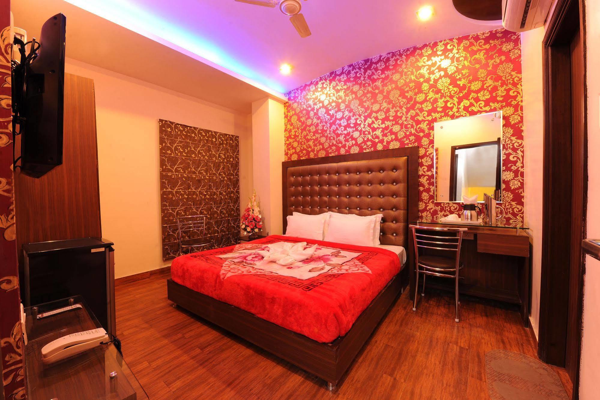Hotel Pearl &