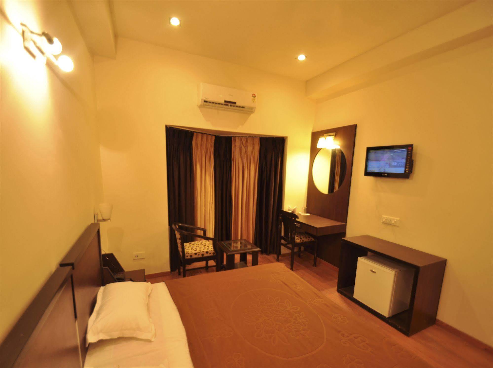 Hotel Hong Kong Amritsar